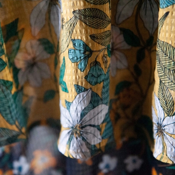 Women's Floral Print Flowy Tiered Tank Top - Picture 5 of 8